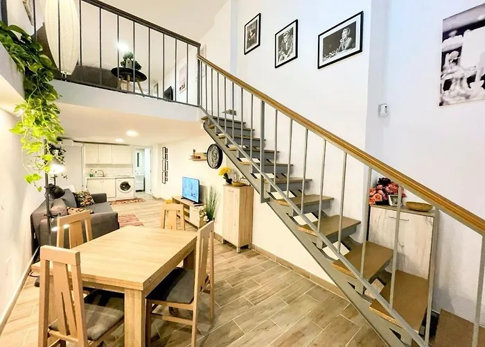 Nomad Urban Duplex