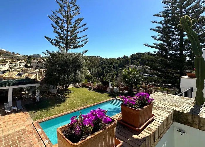 Villa Clavero Six Premium Apt