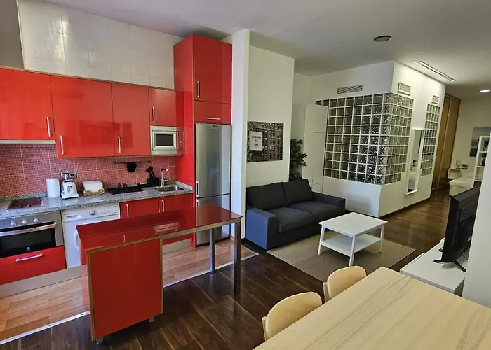 Brand New Apart Mlg City Center!