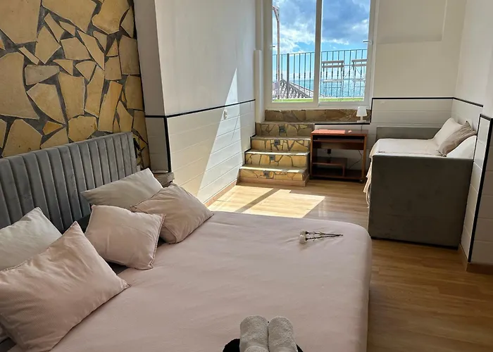Rooms In Seafront Villa