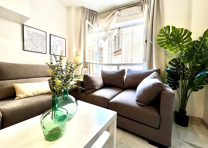 Nuevo Cathedral Deluxe Apartment Sinesedesignhomes