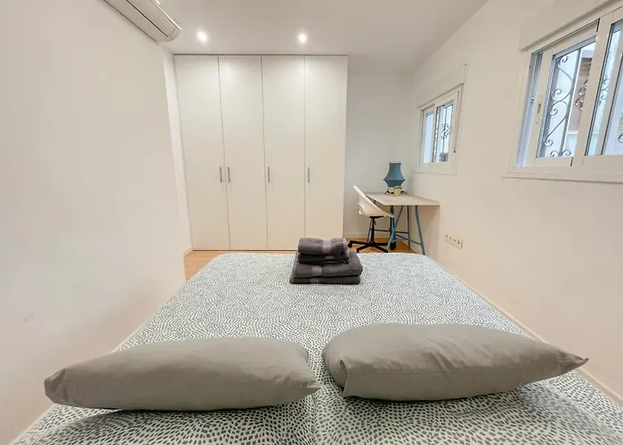 Moderno Apartamento Plz De La Merced