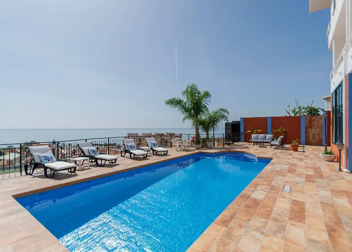 Mediterráneo Outdoor Pool