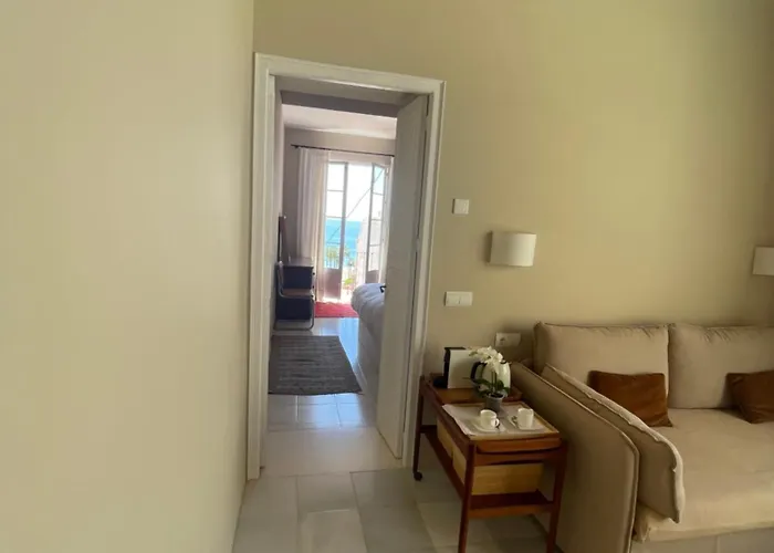 Villa Angeles Suites