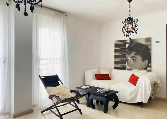 H2M Plaza De Toros Vieja 2 Bedroom Smart Tv & Wifi