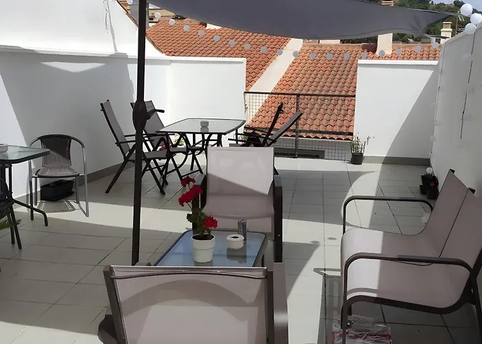 Quiet Apartment In The Historical