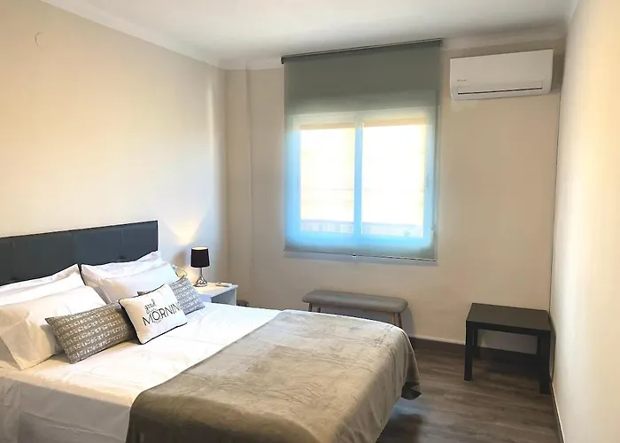 Apartment, 3 Bedrooms, Downtown