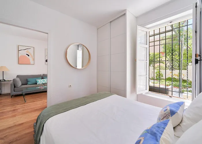 Villa Rosita Suites En Playa De La Malagueta Con Terraza