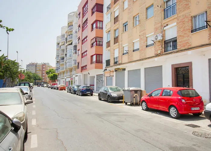 Modish 3 Bedroom Apartment In Malaga By La Recepcion