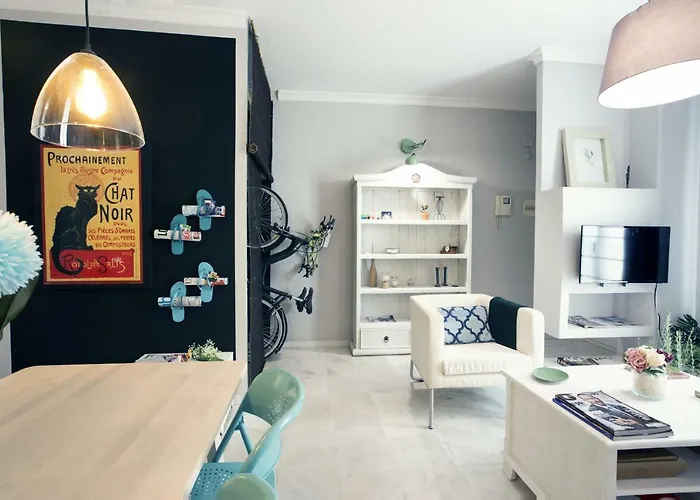 Cute Center Apartment