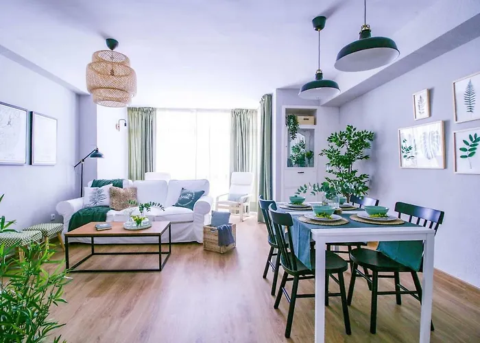 Nuevo Apartamento En Calle Salitre, Malaga Centro