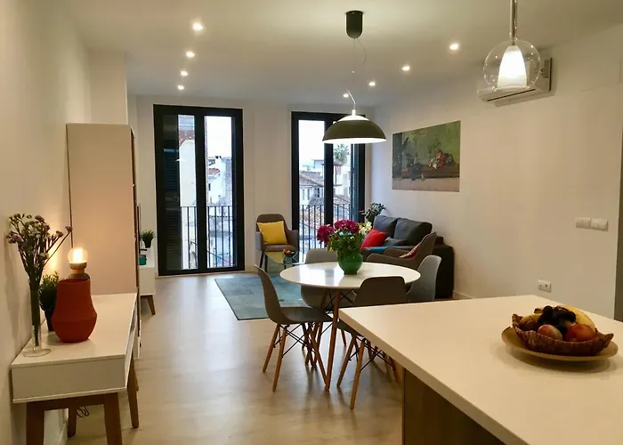 Calle Parras 10, A Light, Spacious Flat In The Centro