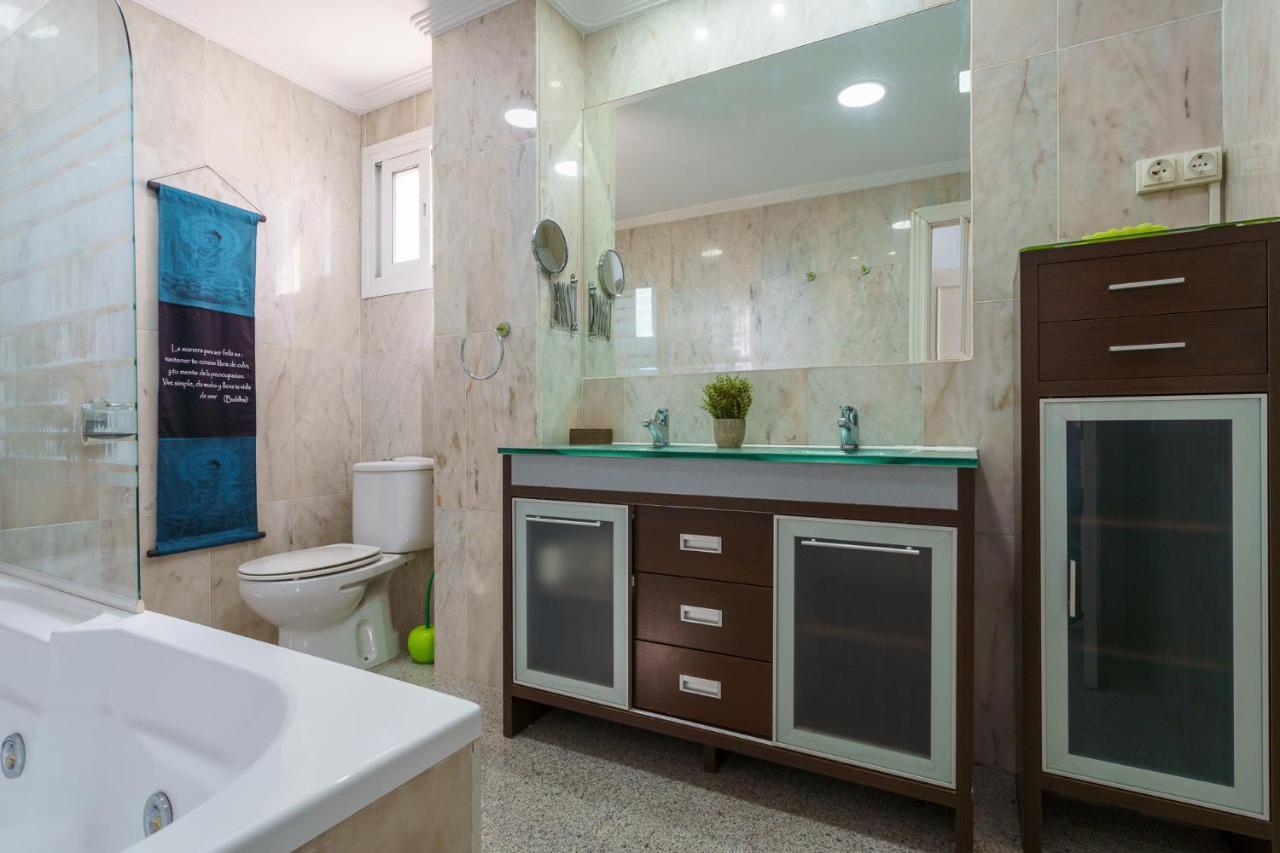 Malagasuite Mediterranean Sense Apartment