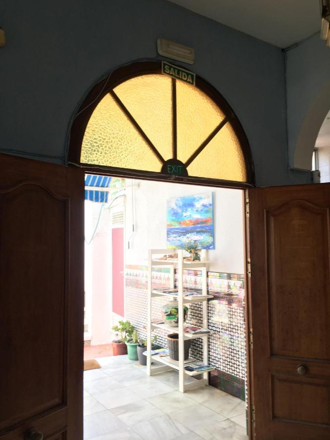 Beach And Center Backpackers Hostel *