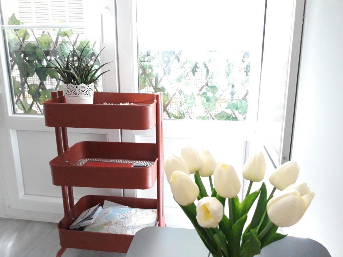 & Away In The Heart Of Historical Town Of Apartment