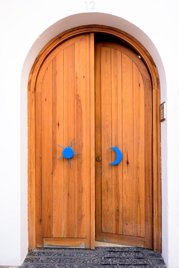 Hostel Lunalba *
