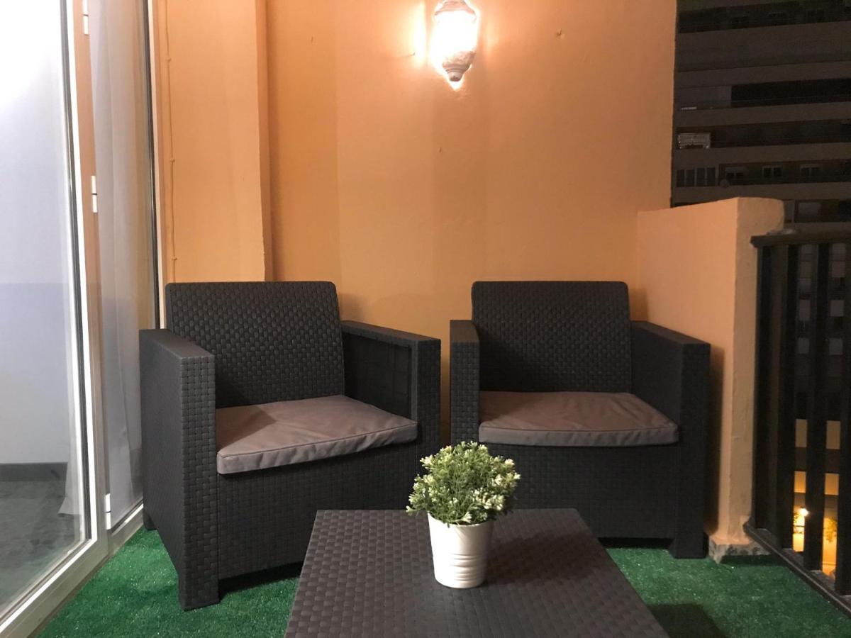 Center & Terrace By Ele Apartment *