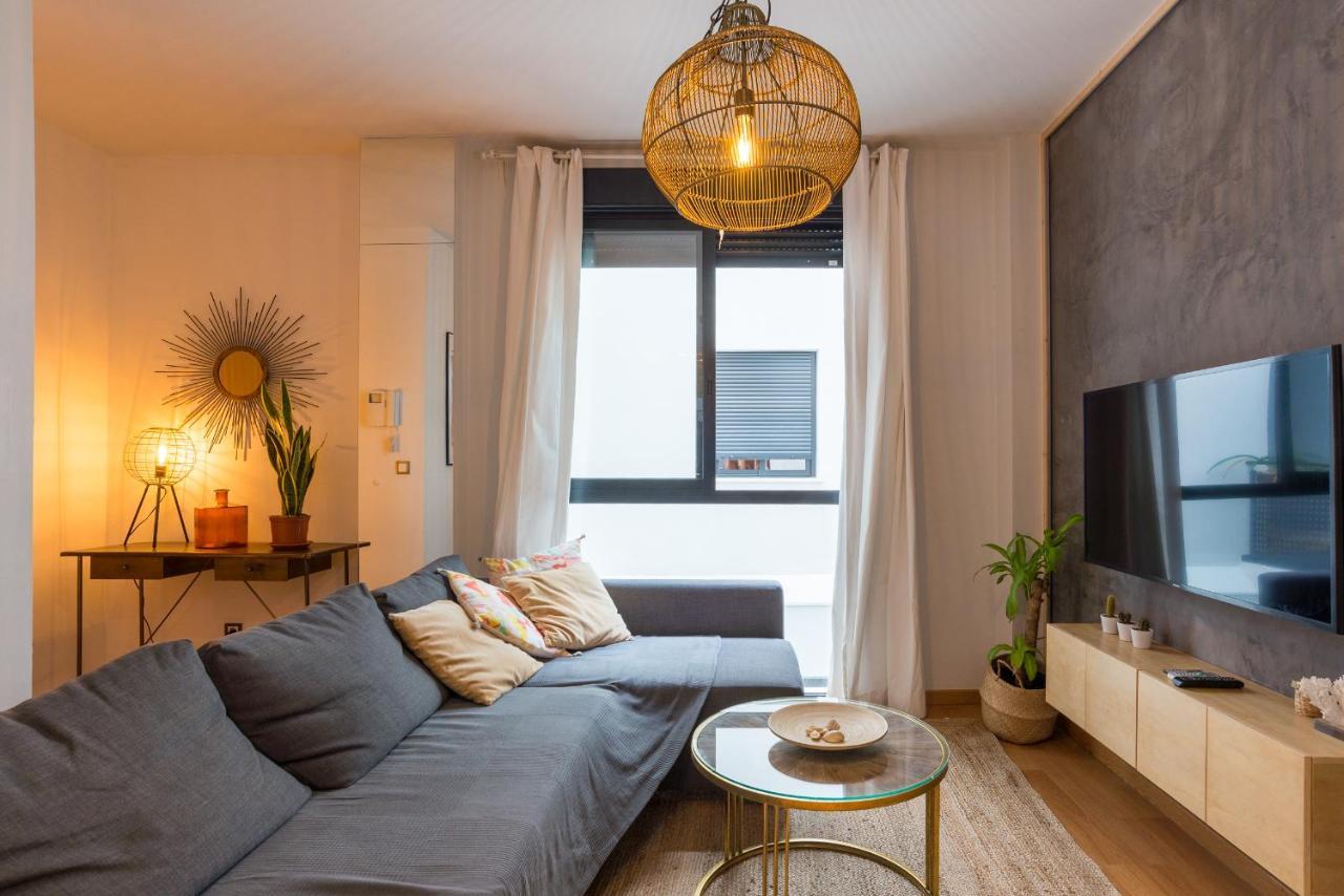 Cozy In The Heart Of With Pool Apartment Malaga