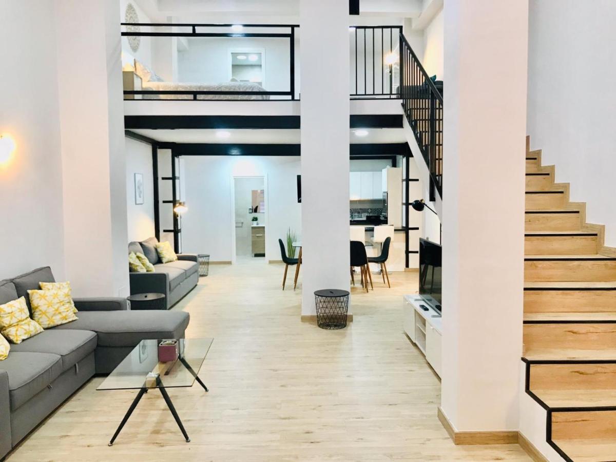 Modern & Spacious In Plaza De La Merced Málaga