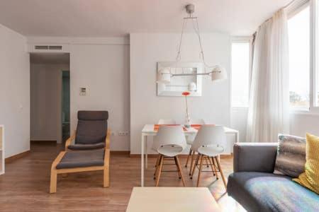 Amadeo Vives 3 Appartement