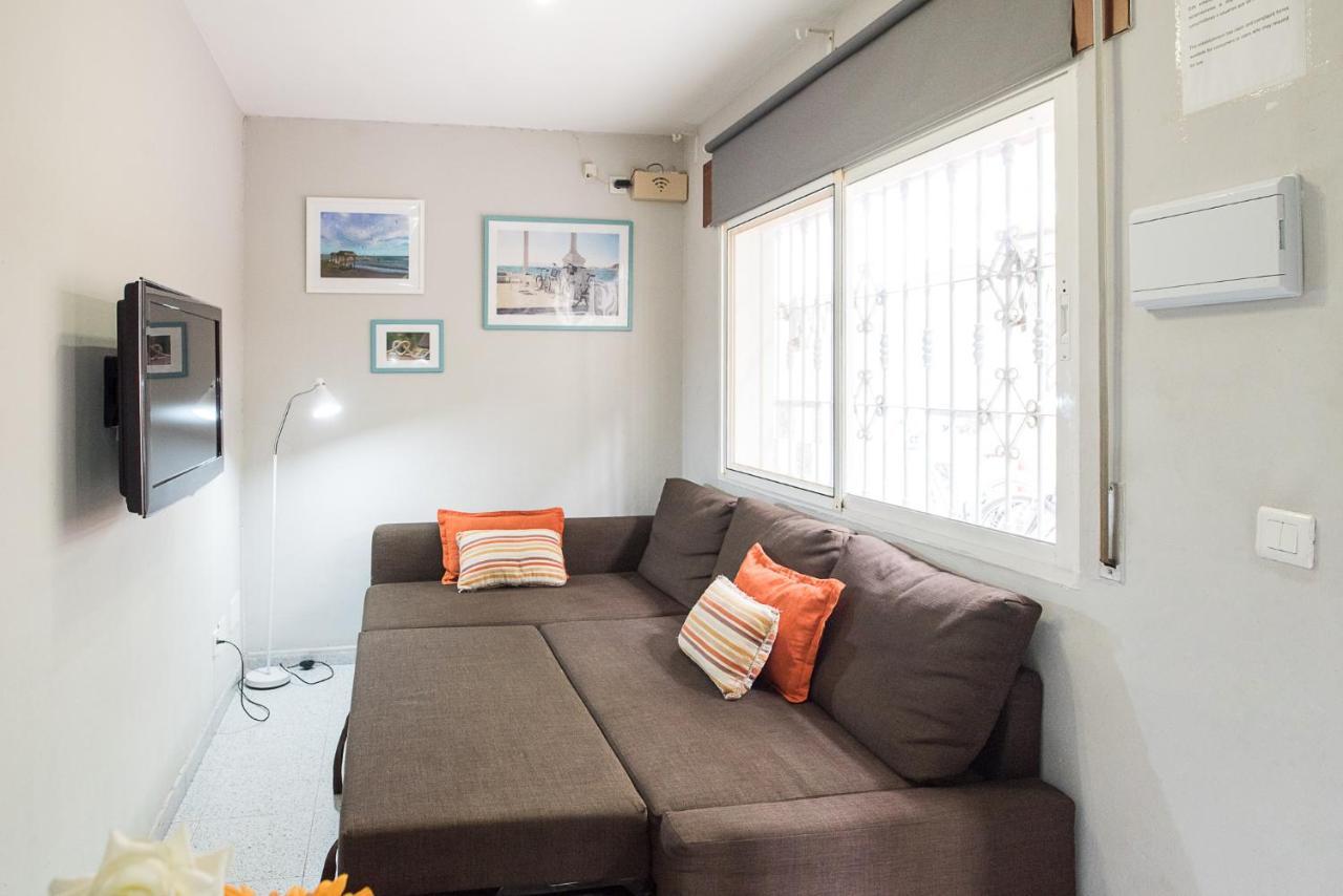 Malagaonbeach 1 - Two Bedrooms - Up To 3 People - 10 Meters * Málaga
