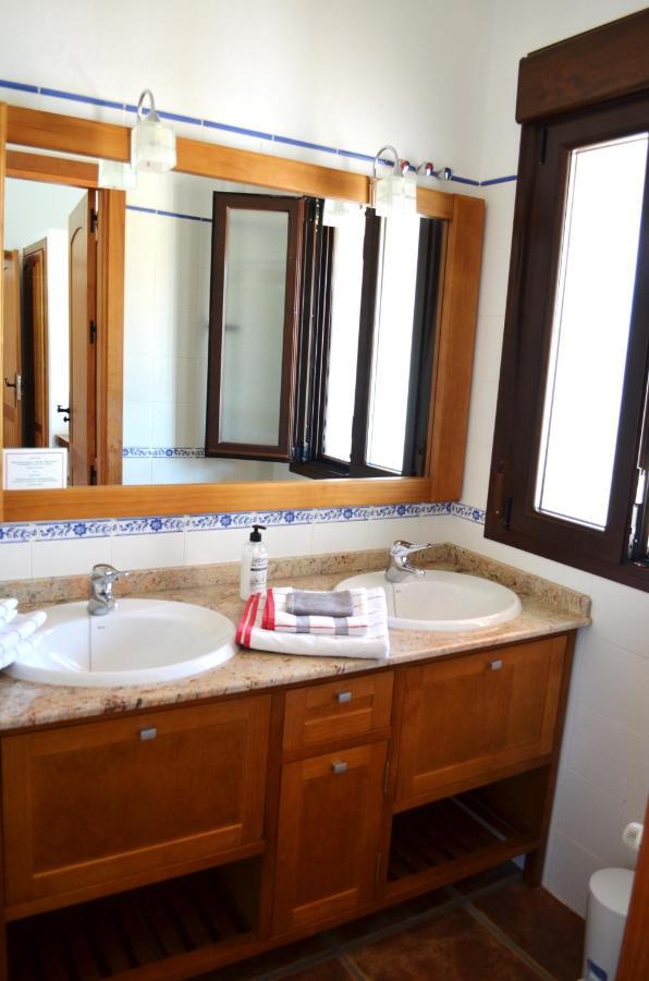 Cortijo Cantares Holiday home *