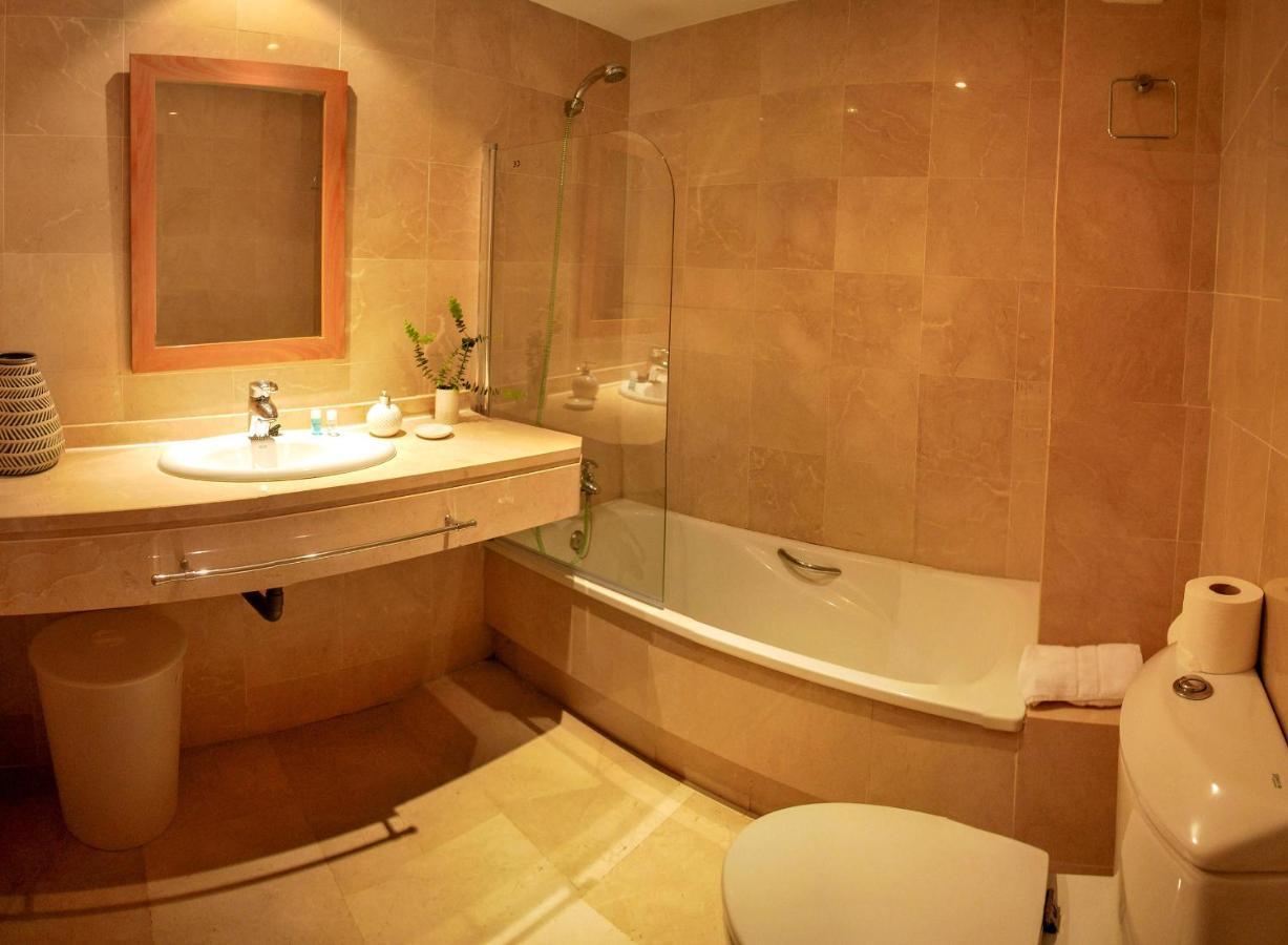 Apartment Homely Malagueta Junto Al Mar, Parking Privado Bajo Suplemento