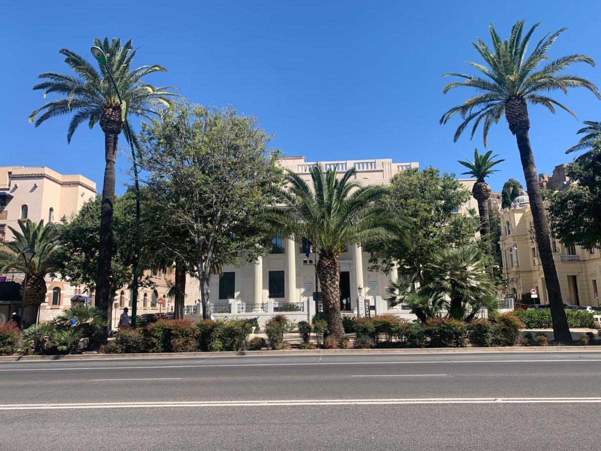 Homely Malagueta Junto Al Mar, Parking Privado Bajo Suplemento Apartment