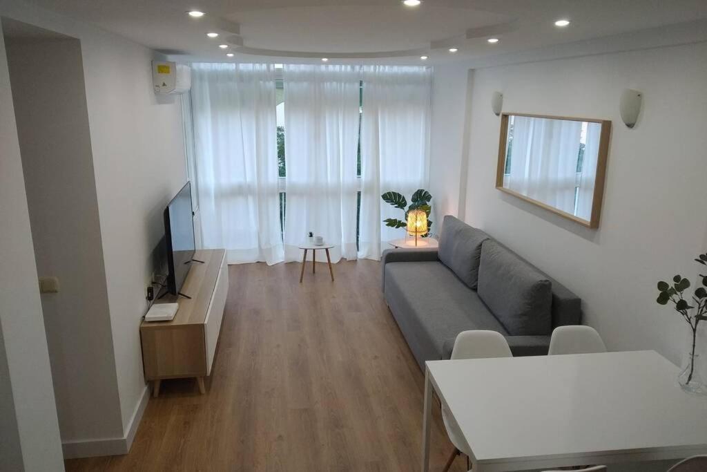 Rent4 Delicias Apartment