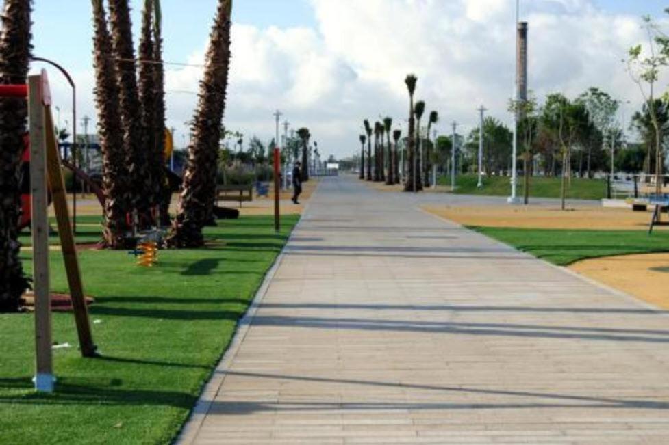 Apartamento Con Piscina En Parque Litoral Malaga