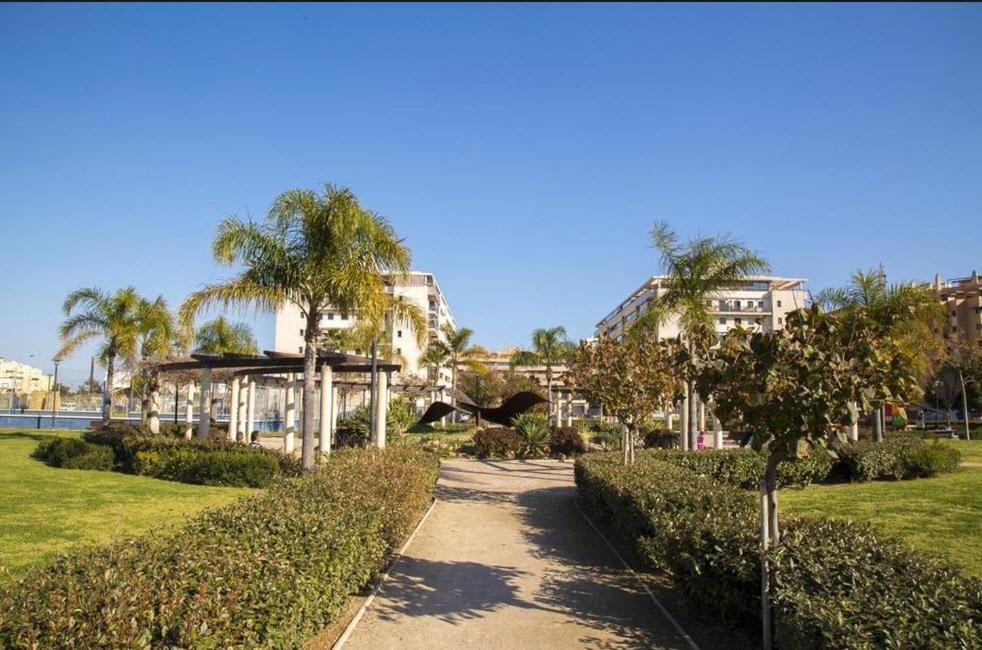 Apartamento Con Piscina En Parque Litoral Apartment