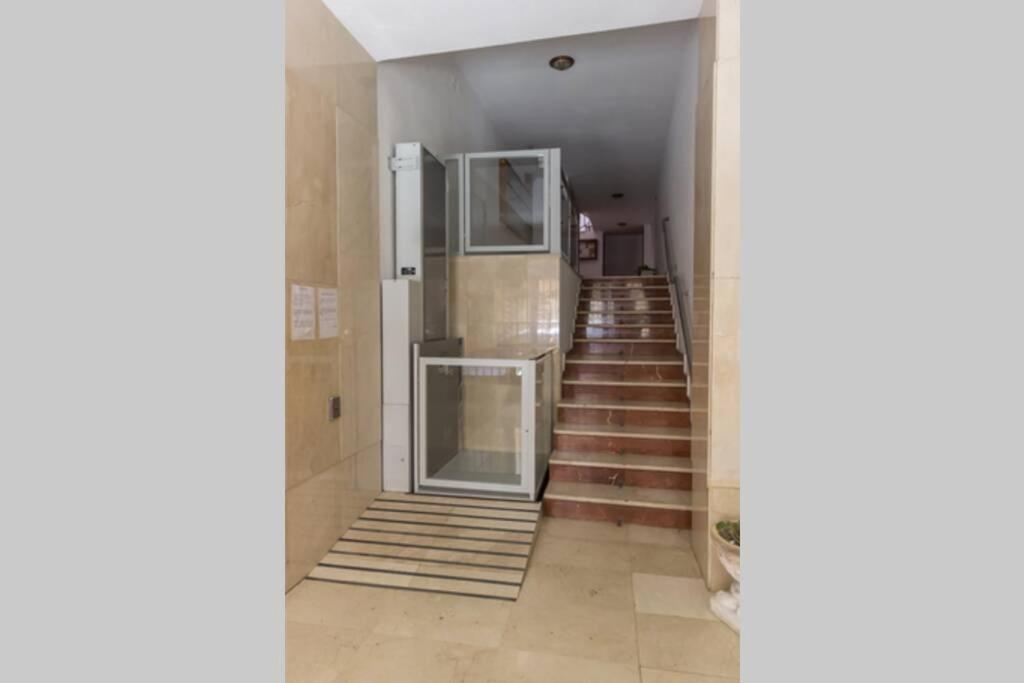 Amplio Piso Disfrutar Del Centro De Con Parking Gratuito Apartment
