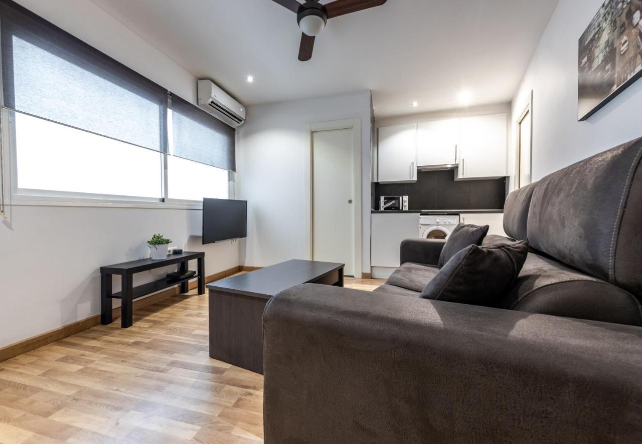 Minimalistic In The Heart Of Apartment