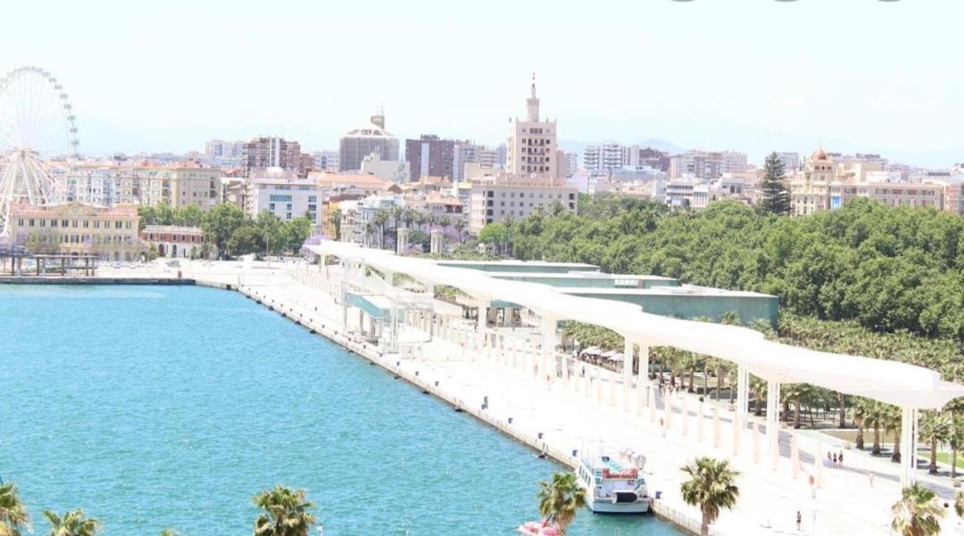 Primera Linea De Playa En La Malagueta Apartment