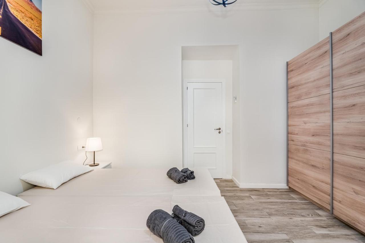 Apartment Center