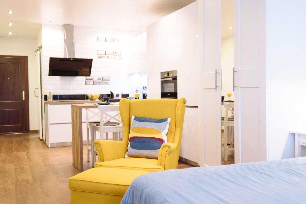 Blonski-yellow Apartment *