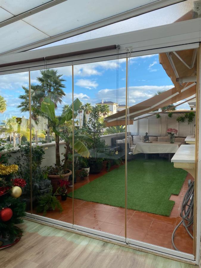 Apartamento Lujo al lado del aeropuerto parking free *
