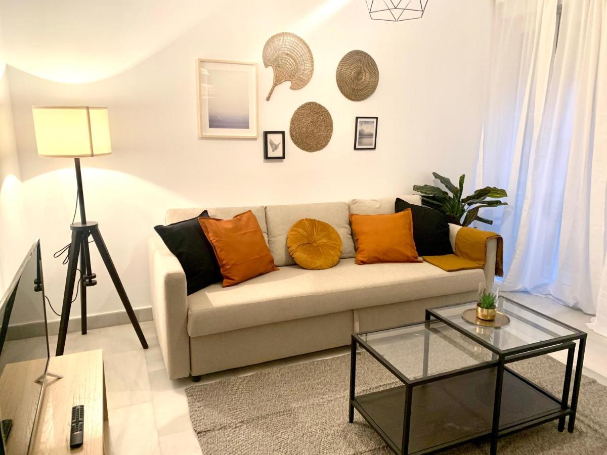 Homely Larios