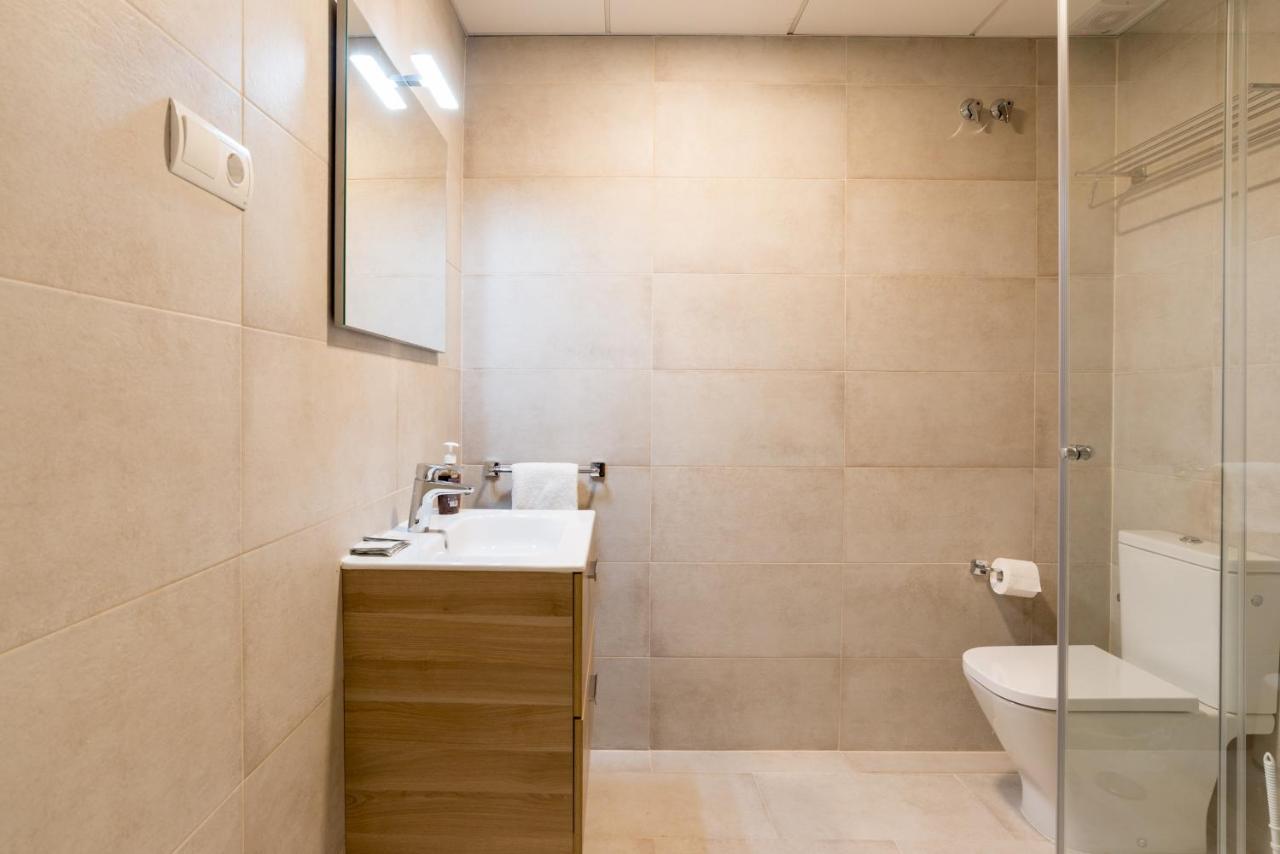 Urbe10 Premium Atarazanas 4 Bedrooms Apartment