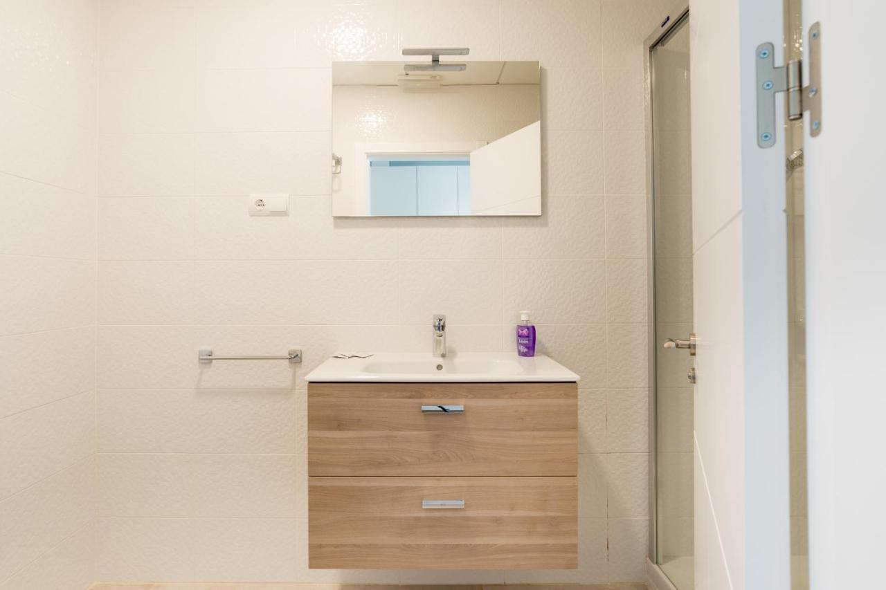 Urbe10 Atarazanas Premium Loft 4 * Malaga