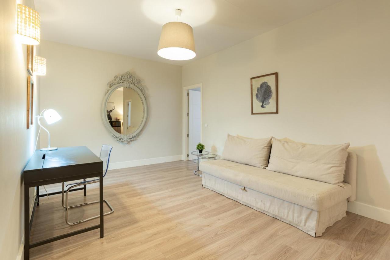 Urbe10 Angel 2 Bedrooms 2a *