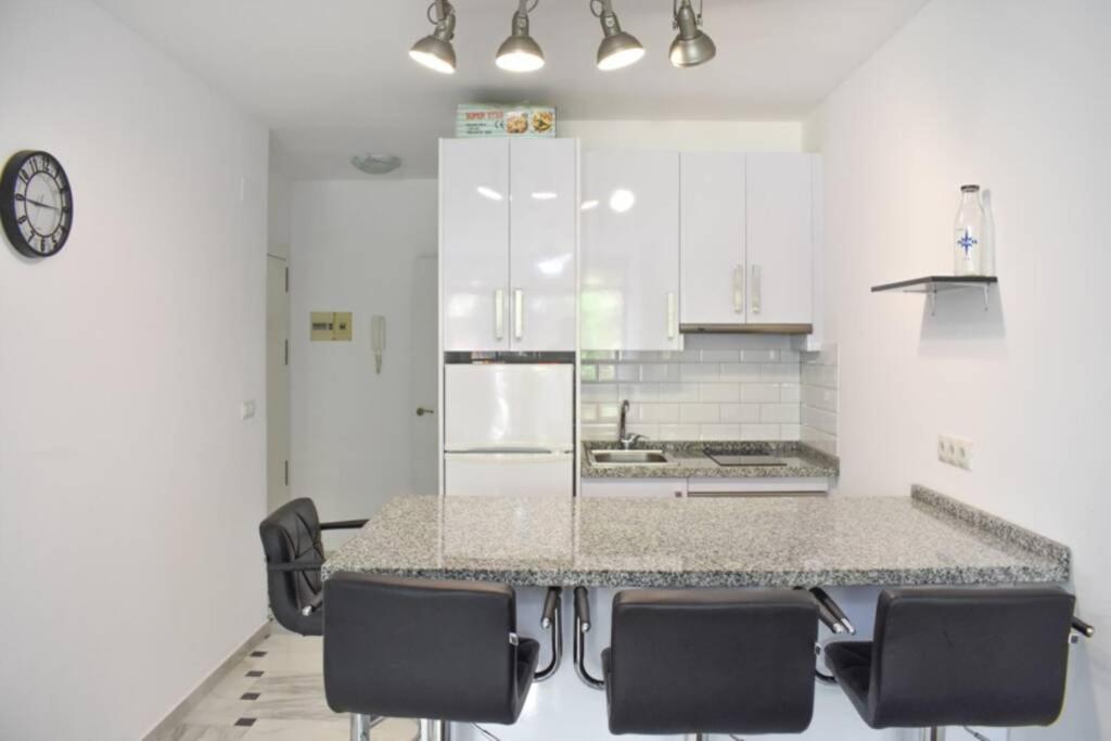 En Urb Primera Linea De Playa Apartment Málaga