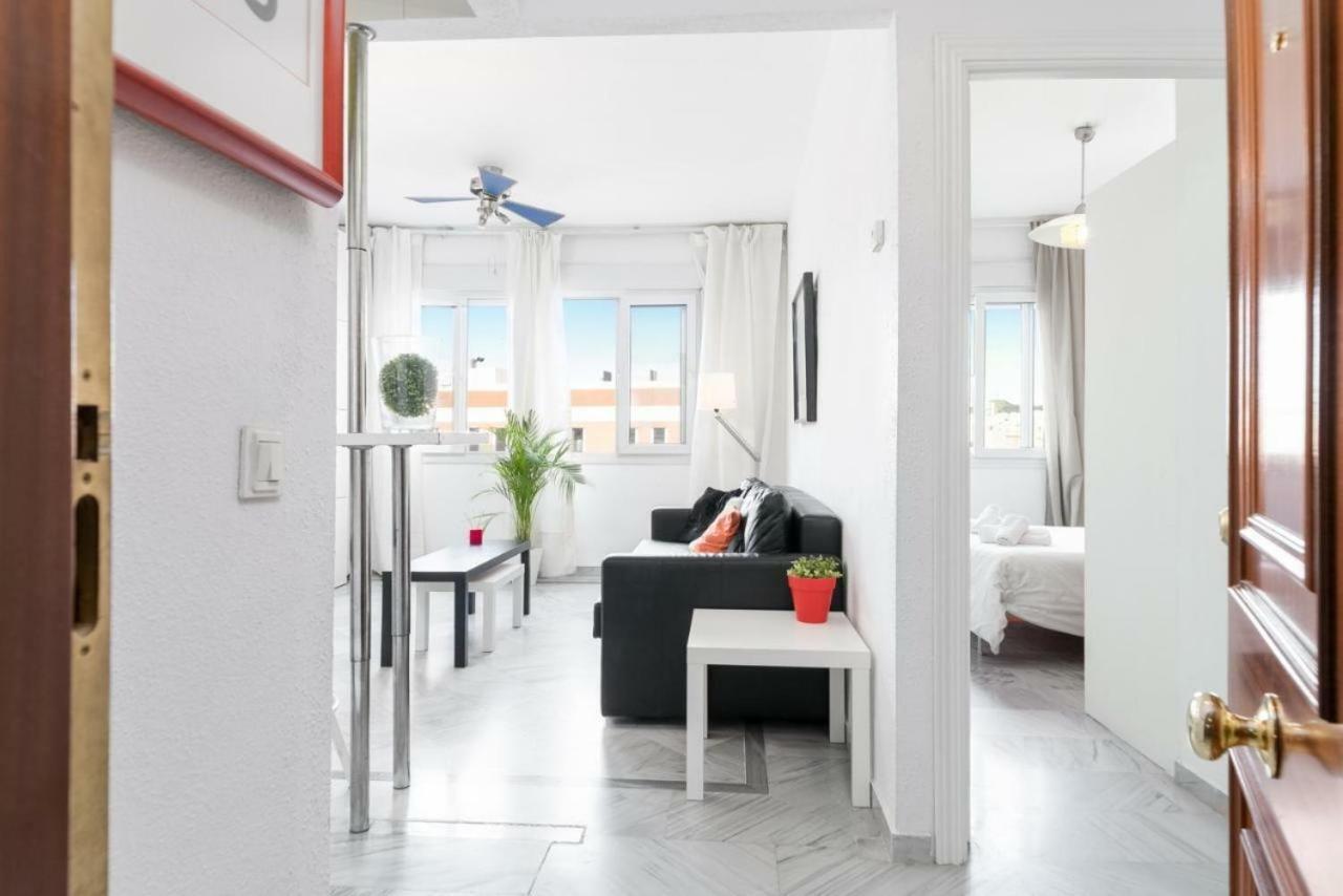 Lovely With River Views And Parking * Málaga