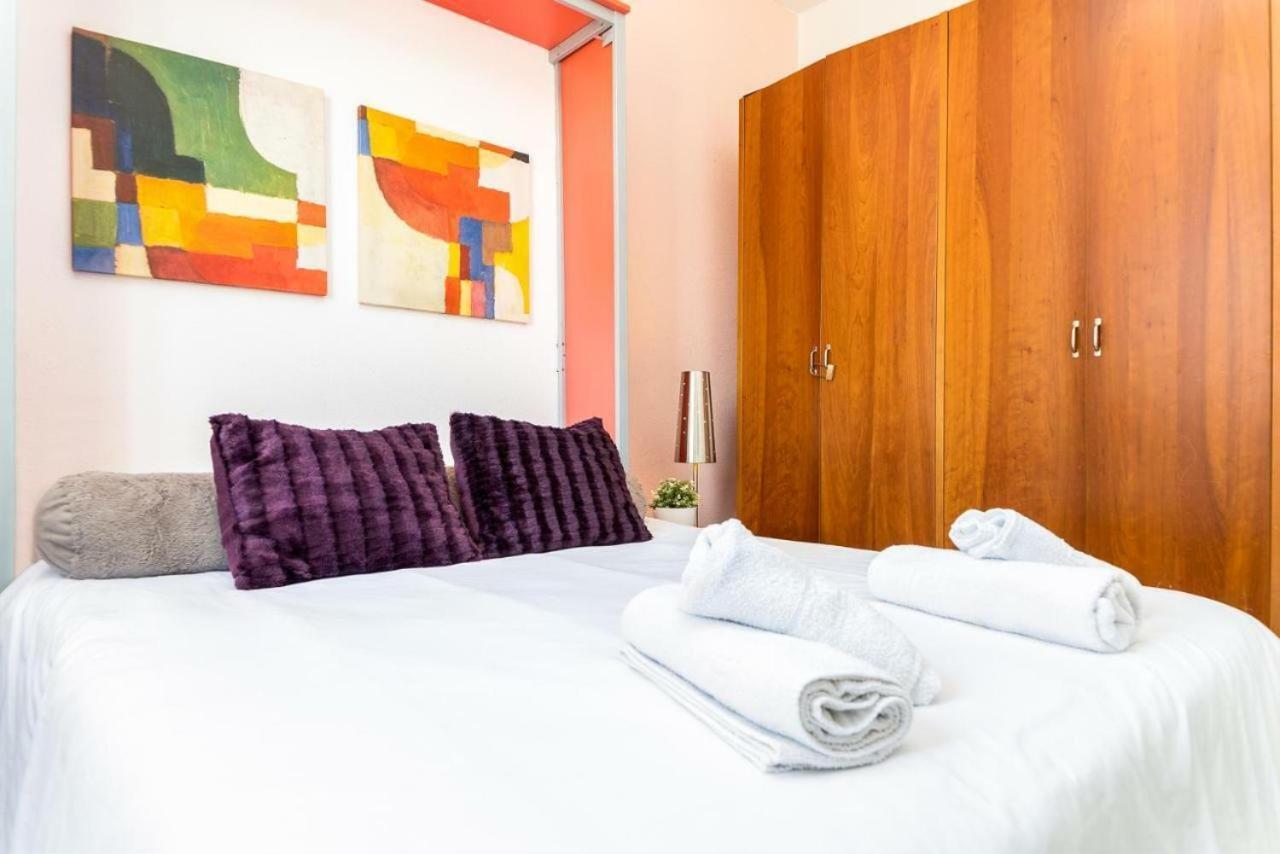 Lovely With River Views And Parking Málaga