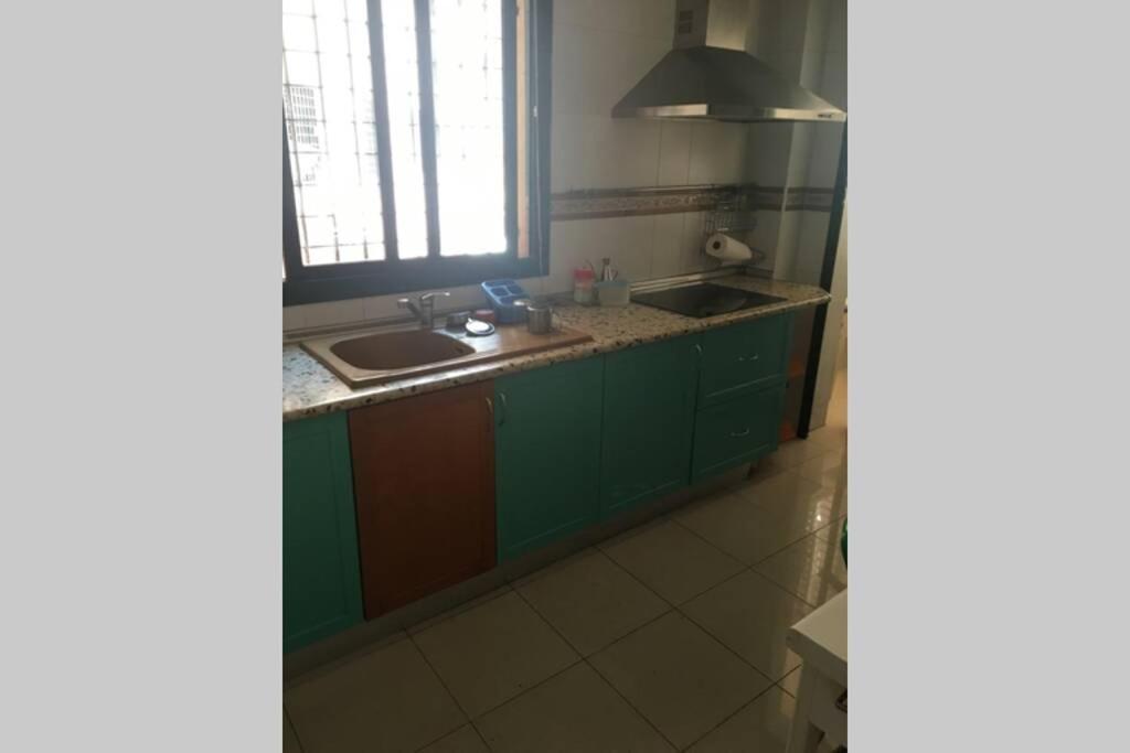 Confortable-tranquilo Junto Al Centro Apartment *