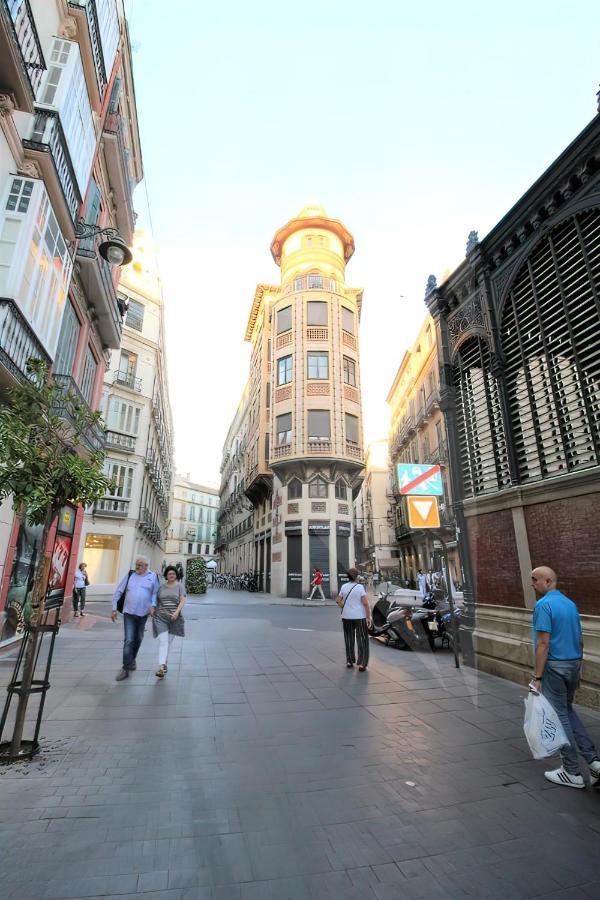 Lovely With River Views And Parking Málaga