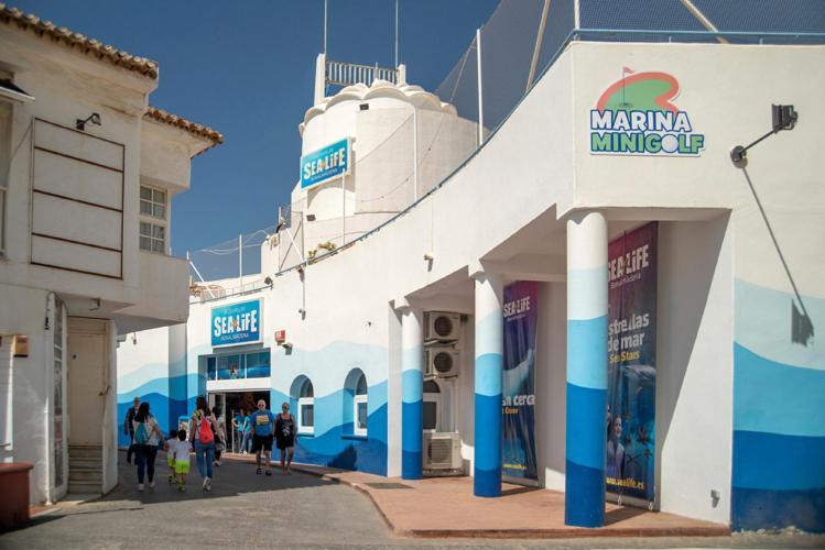 Apartment Benalmar Playa, Benalmadena Costa, 2 Bedroom Apartment, Fantastic Location *
