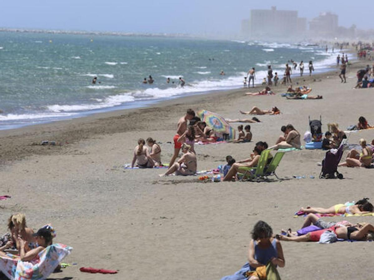 Holidays2malaga Reyna Manescau Apartments- Zona Huelin & 450 Mts De La Playa Apartment *