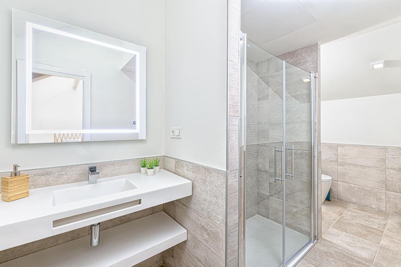 Teatro In By Solaga Homes