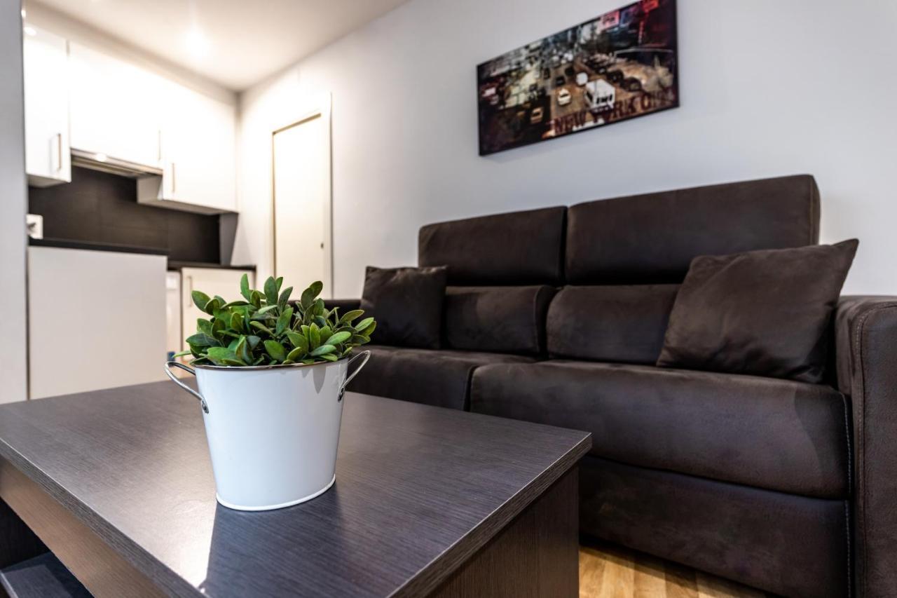 Apartment Minimalistic In The Heart Of *
